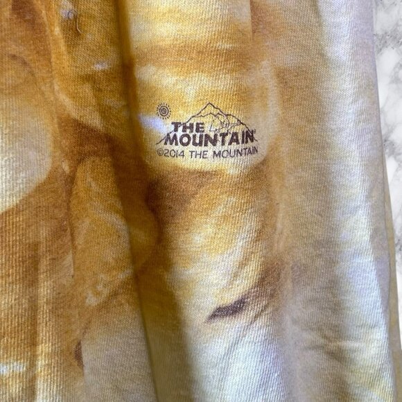 The Mountain Mac and Cheese Shirt - Picture 5 of 10